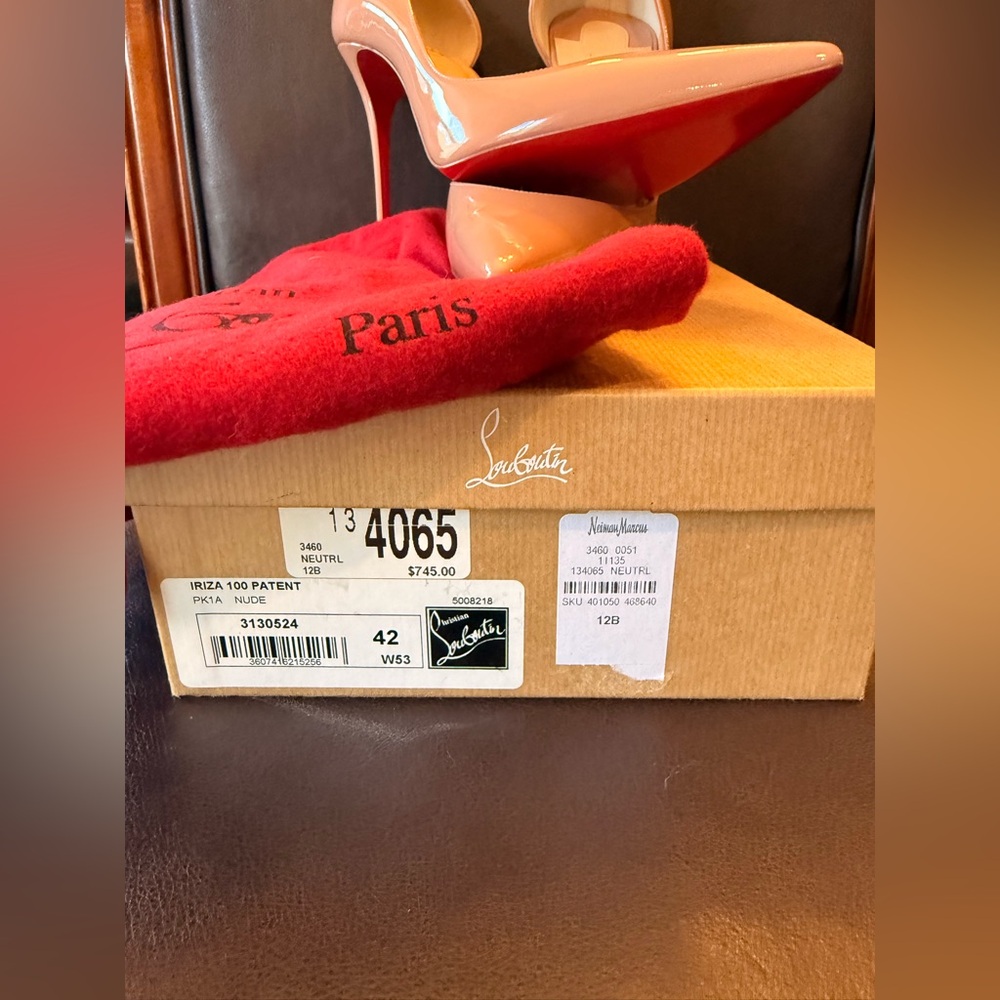 Christian Louboutin Nude Patent Leather Heels - Picture 3 of 7